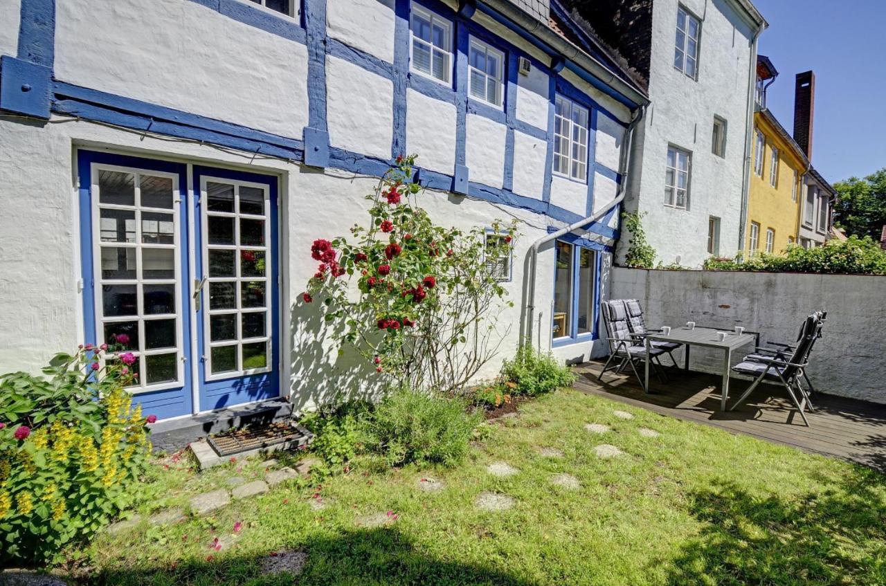 Fewo1846 - Villa Windschief - Uriges Fachwerkhaus Auf 3 Ebenen Mit Garten Im Stadtzentrum フレンスブルク エクステリア 写真