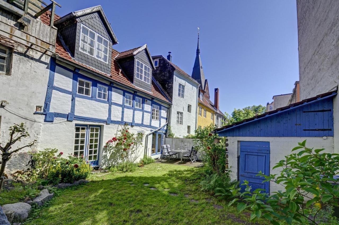 Fewo1846 - Villa Windschief - Uriges Fachwerkhaus Auf 3 Ebenen Mit Garten Im Stadtzentrum フレンスブルク エクステリア 写真